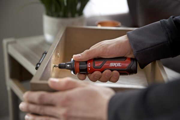 SKIL® 4-Volt Cordless 1/4" Screwdriver Kit